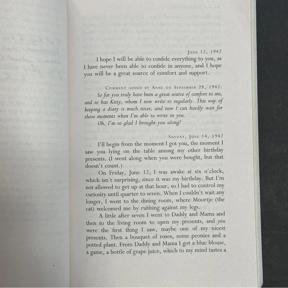 Anne Frank: The Diary of a Young Girl - 75th Anniversary Edition | Memoir | PB - Picture 8 of 8